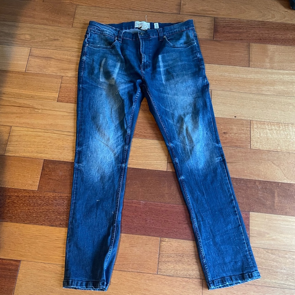 FREE PLANET Distressed Jeans 36/32